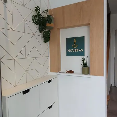 House 45 Hébergement de vacances *
