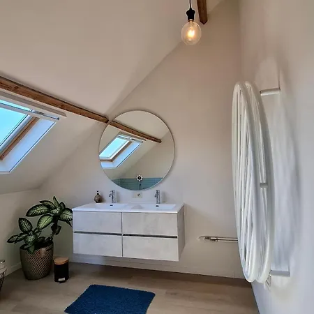 House 45 Semesterbostad *